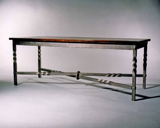 img018walnuttoptable.jpg